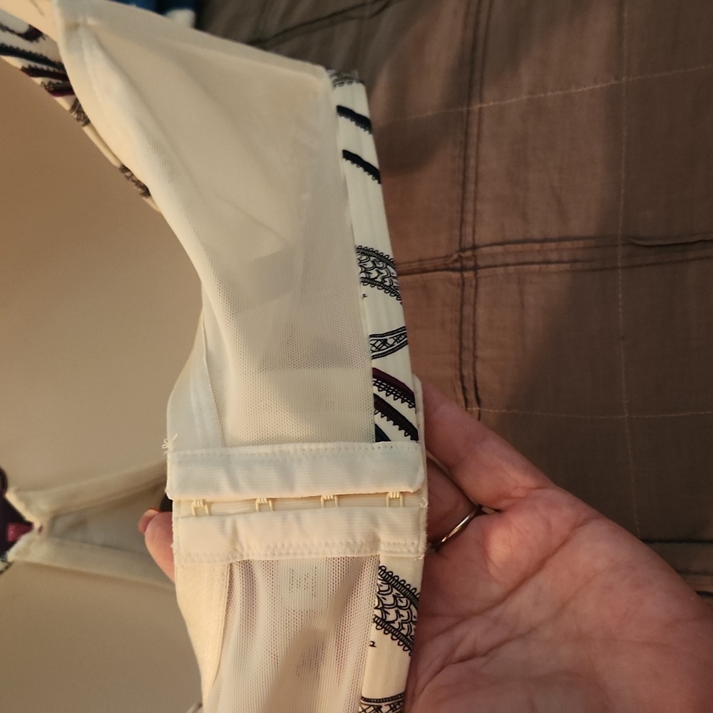 Bra - Picture 3 of 4